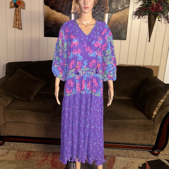 Diane Freis Dresses & Skirts - Diane Freis • Vintage • Large • Purple/Pink W/ Ribbon Design~Ruffles/Tie • Dress